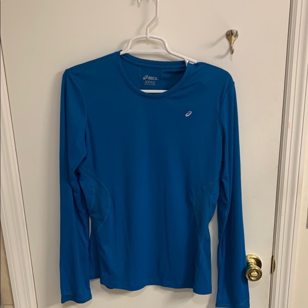 Asics Blue Fitted Long Sleeve T-Shirt in Size M